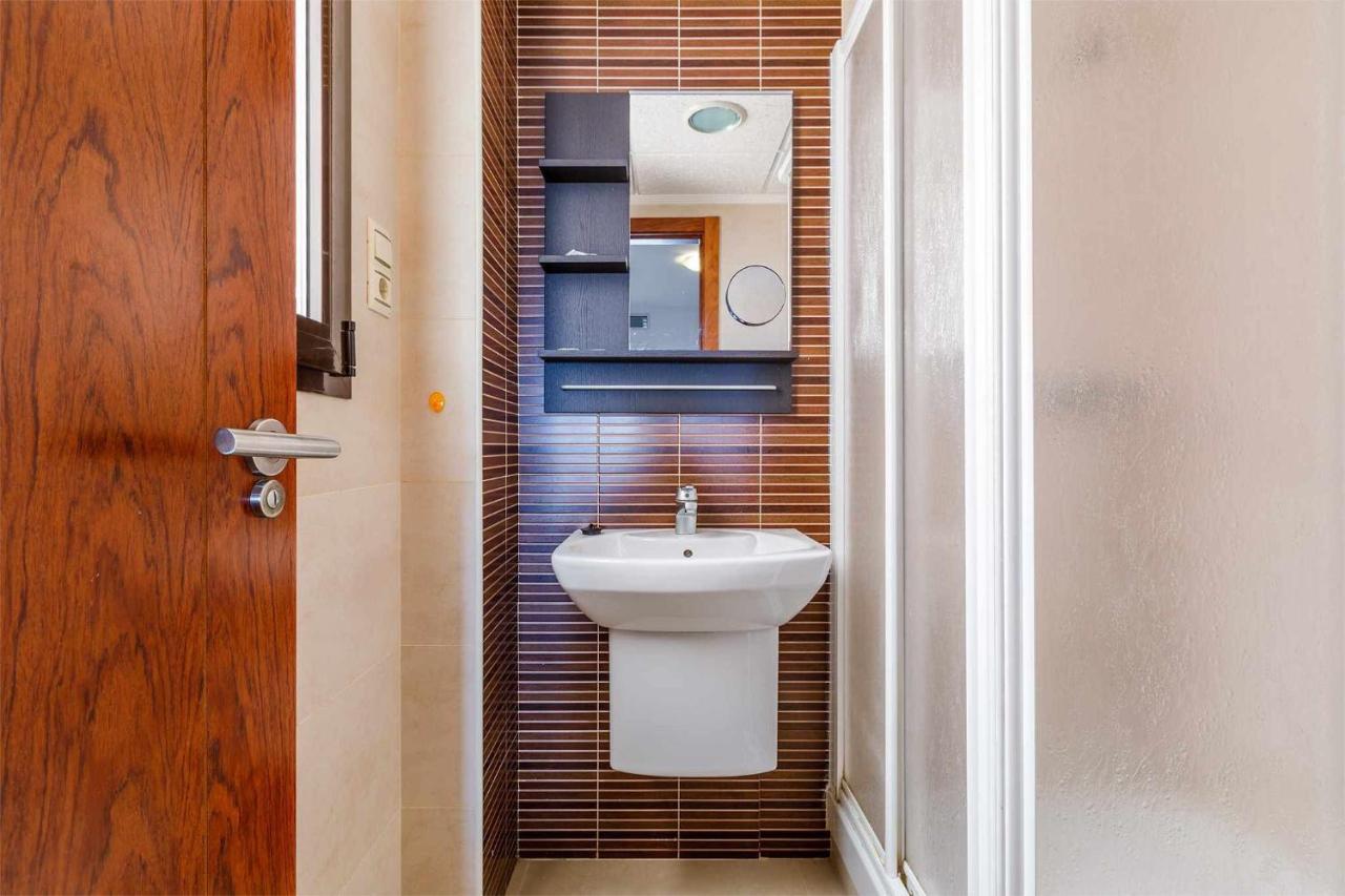 A&N Seaport 2A Apartman Caleta De Velez Kültér fotó