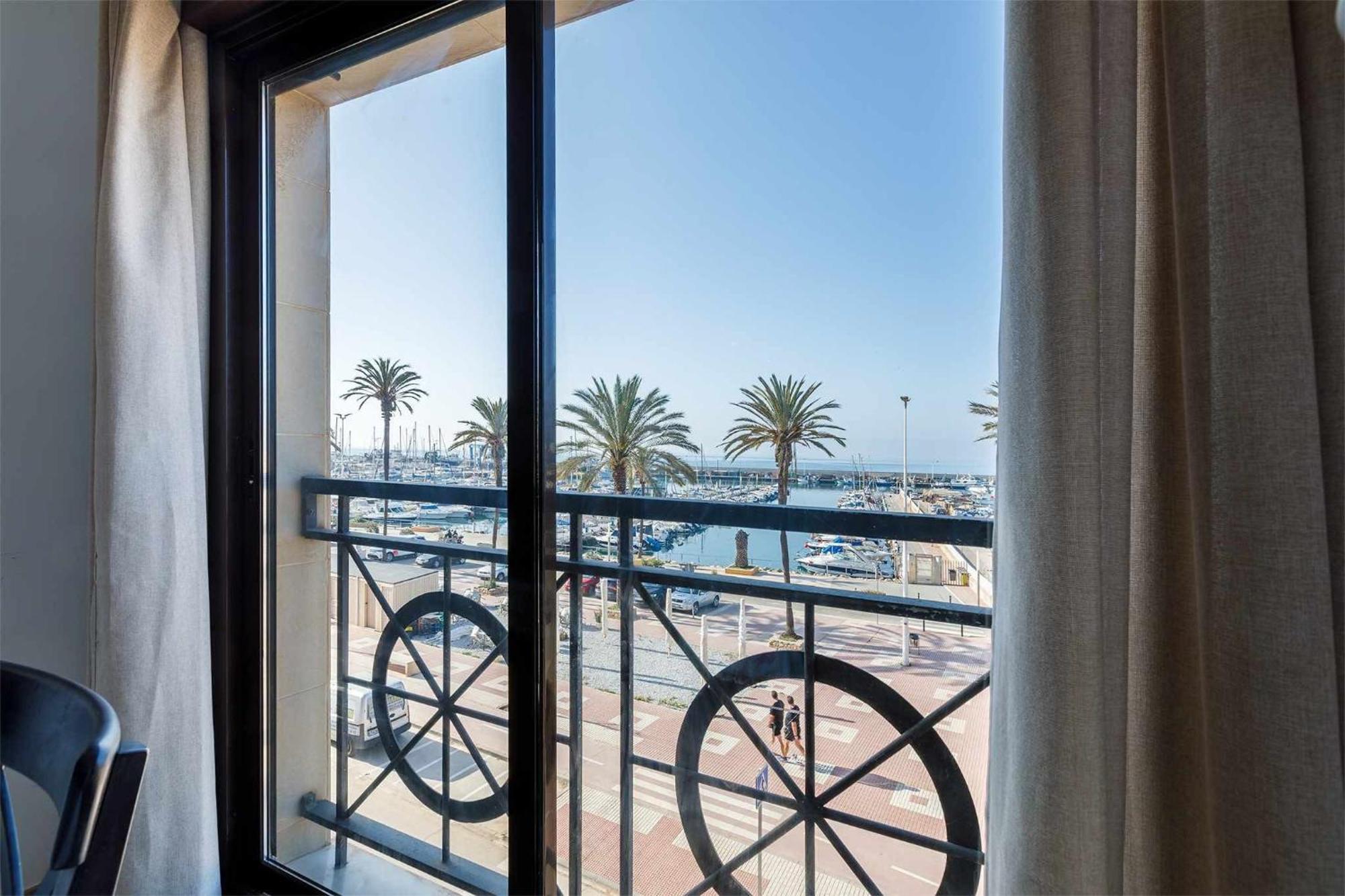 A&N Seaport 2A Apartman Caleta De Velez Kültér fotó